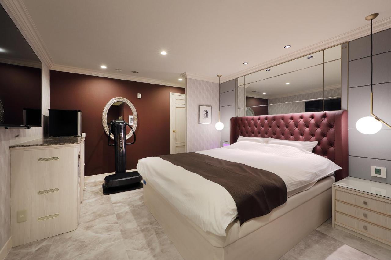 ホテルバースデー岐阜西店 Hotel Birthday Gifuwest (Adults Only) Zewnętrze zdjęcie