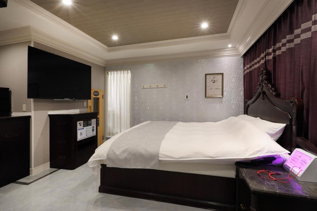 ホテルバースデー岐阜西店 Hotel Birthday Gifuwest (Adults Only) Zewnętrze zdjęcie