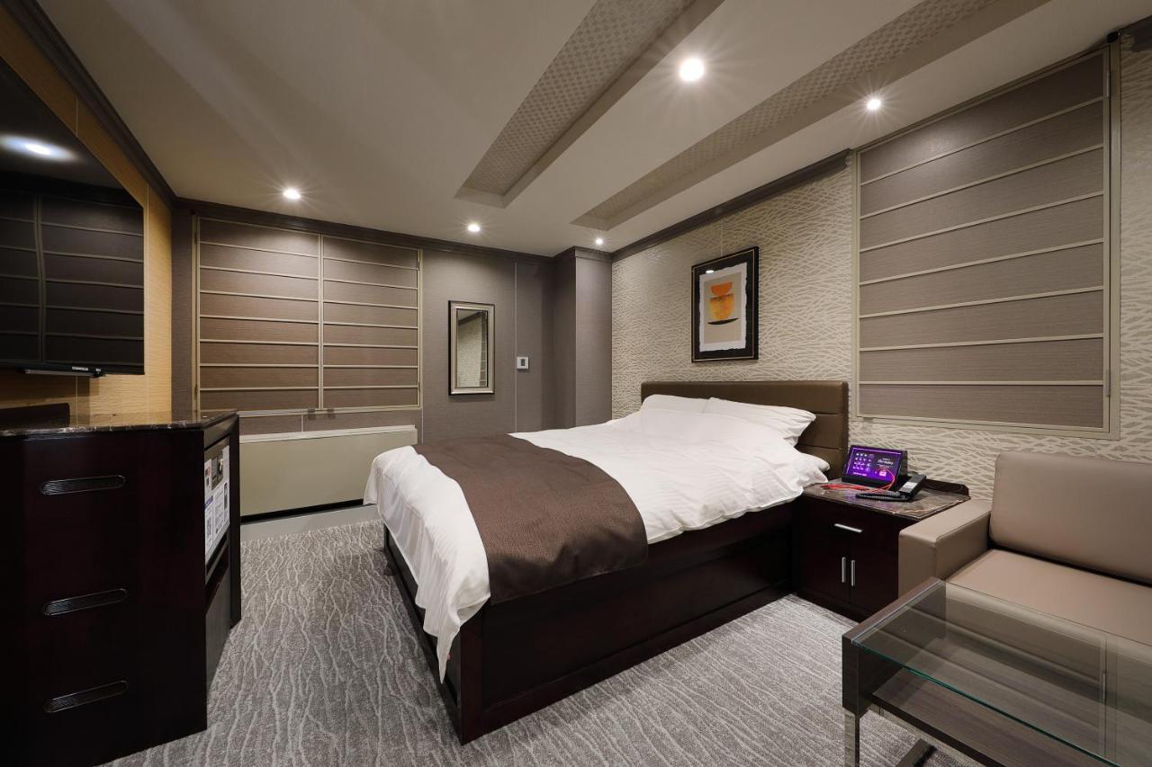 ホテルバースデー岐阜西店 Hotel Birthday Gifuwest (Adults Only) Zewnętrze zdjęcie